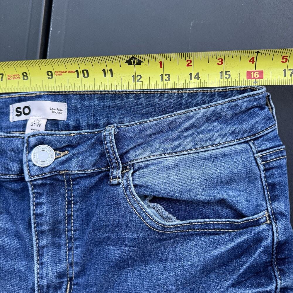SO Low Rise Bootcut Jeans Women’s Size 13 / 31W Medium Wash Stretch Denim - Picture 5 of 11